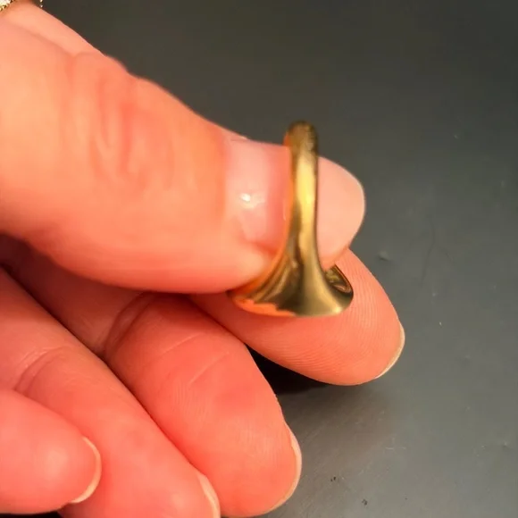 David Yurman Initial “E” Pinky Ring - 18K yellow gold & diamond - Picture 13 of 15